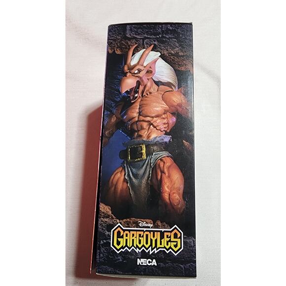 NECA Gargoyles Brooklyn Ultimate Action Figure - Picture 2 of 9